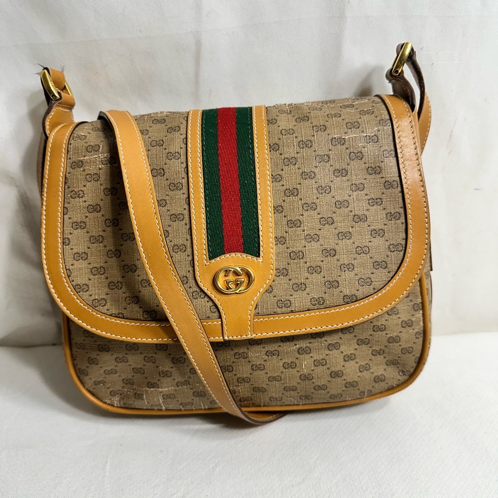 Gucci Shoulder Bag